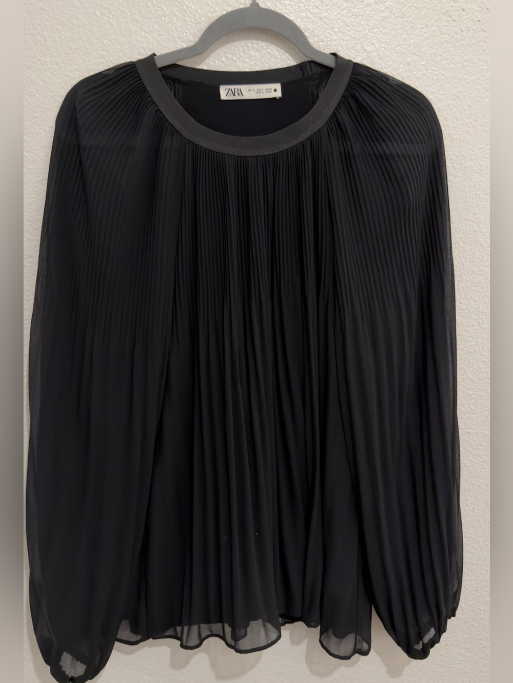 Zara Black Pleated Long-Sleeve Blouse